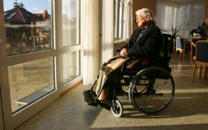 Lire la suite à propos de l’article Seniors : les 60 ans ou plus en établissement sont davantage isolés